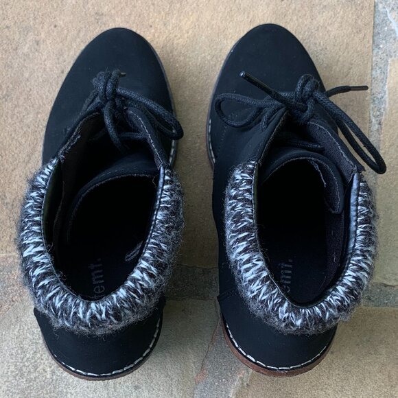 White Mountain Lilac Faux Suede Wedge Ankle Booties Sz 7.5 - Picture 9 of 14